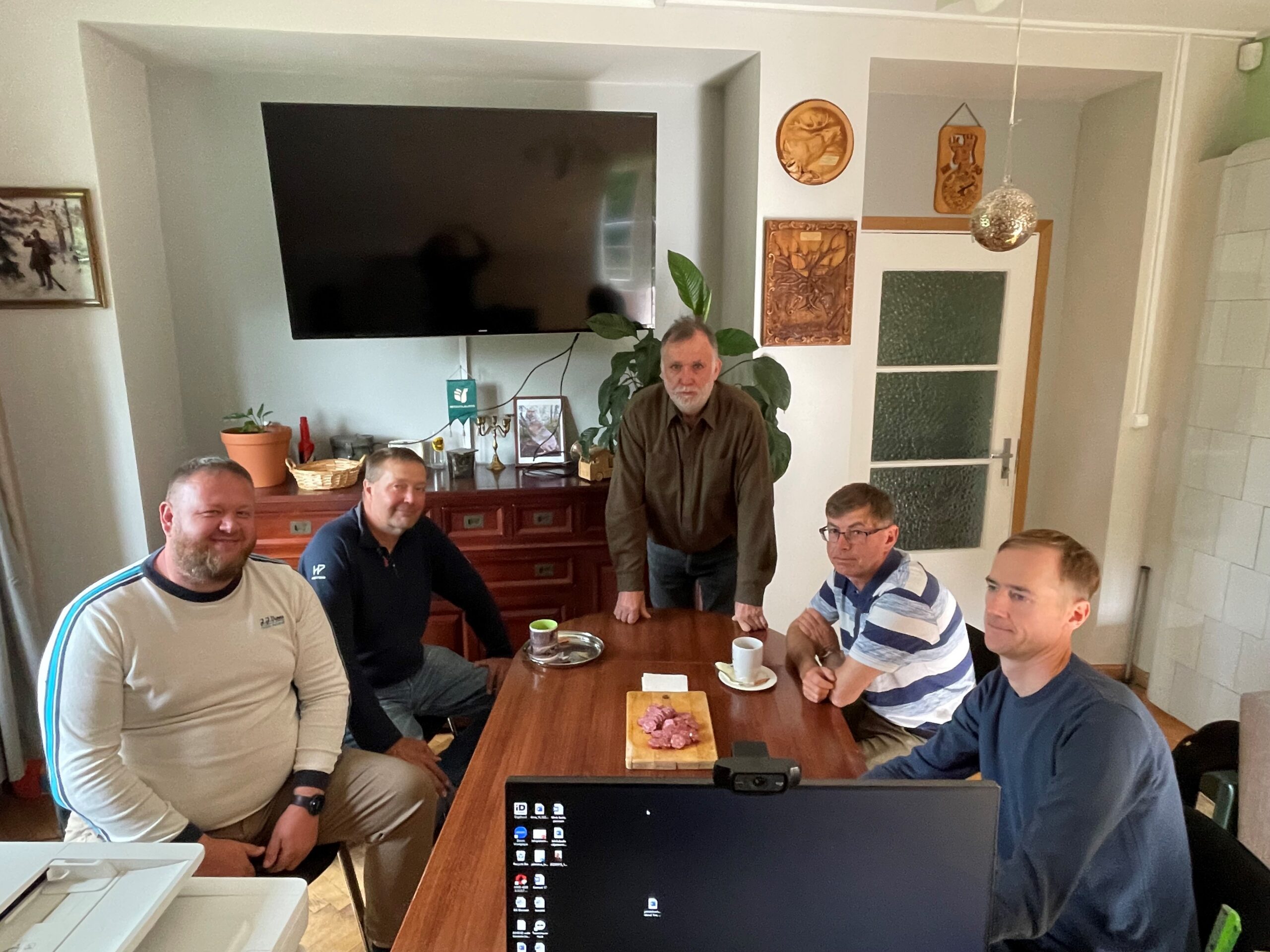 jahimehed ja kalamehed koosolek2