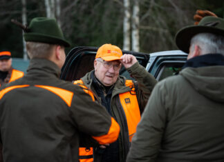 GALERII: Diana Jahiselts tähistas Rein Sõitja juubelit ühisjahi ja koosviibimisega