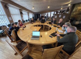 EJS esindajad kohtusid Tartu Ülikooli teadlastega