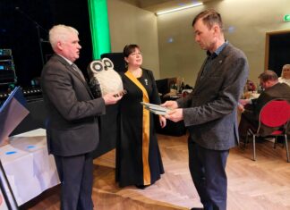 Saaremaa jahimehed pidasid jahiaasta lõpupidu